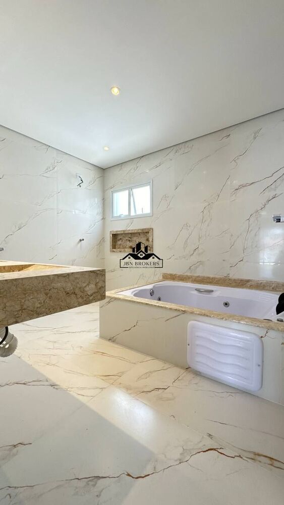 Sobrado, 4 quartos, 332 m² - Foto 3