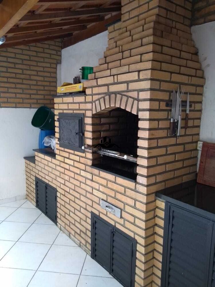 Sobrado, 3 quartos, 298 m² - Foto 1