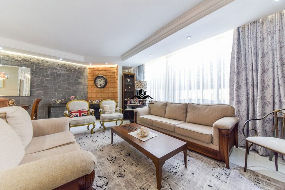 Sobrado, 3 quartos, 280 m² - Foto 1