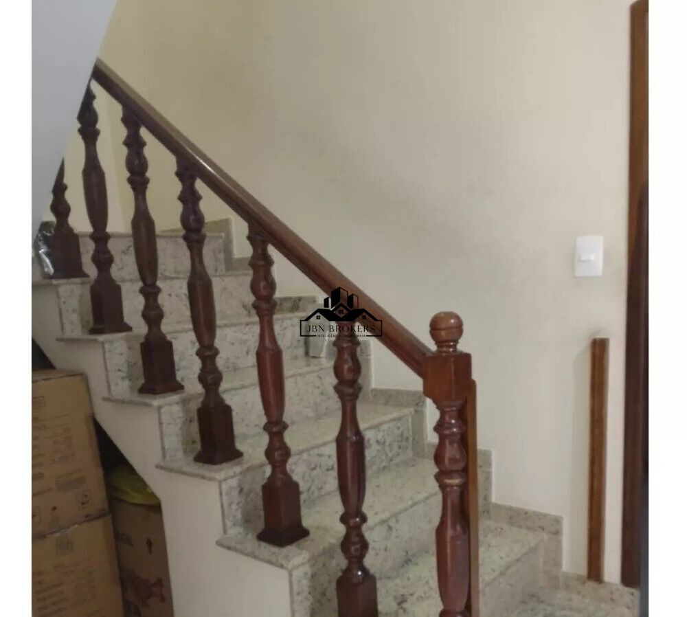 Sobrado, 4 quartos, 241 m² - Foto 2