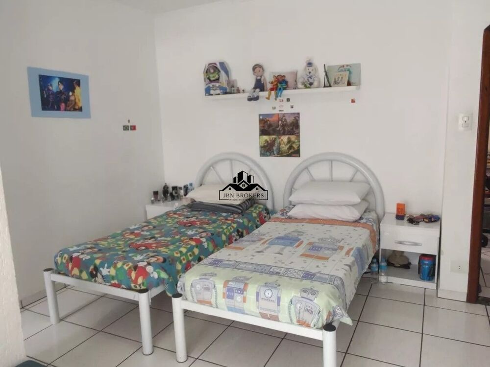 Sobrado, 4 quartos, 241 m² - Foto 3