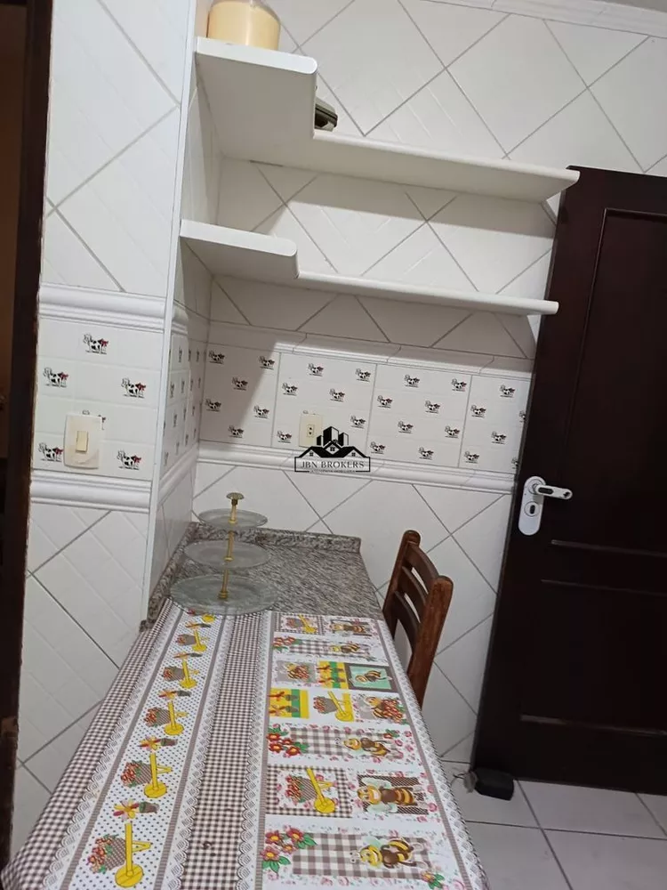 Casa à venda com 3 quartos, 180m² - Foto 4