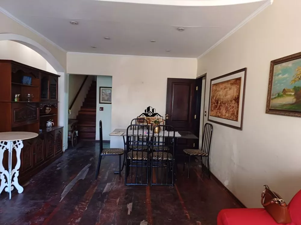 Casa à venda com 3 quartos, 180m² - Foto 2