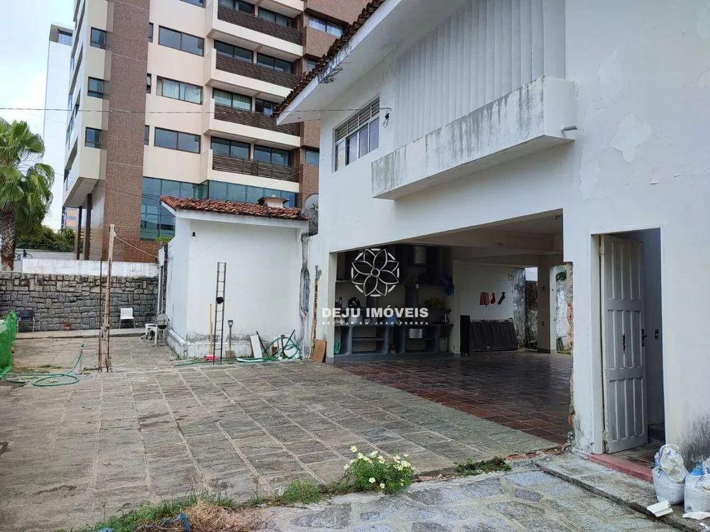 Casa, 6 quartos, 2430 m² - Foto 1