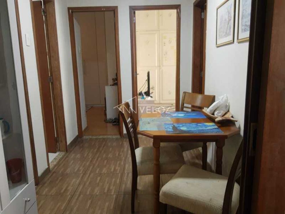 Apartamento à venda com 3 quartos, 130m² - Foto 4