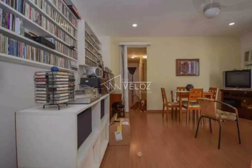 Apartamento à venda com 3 quartos, 92m² - Foto 2