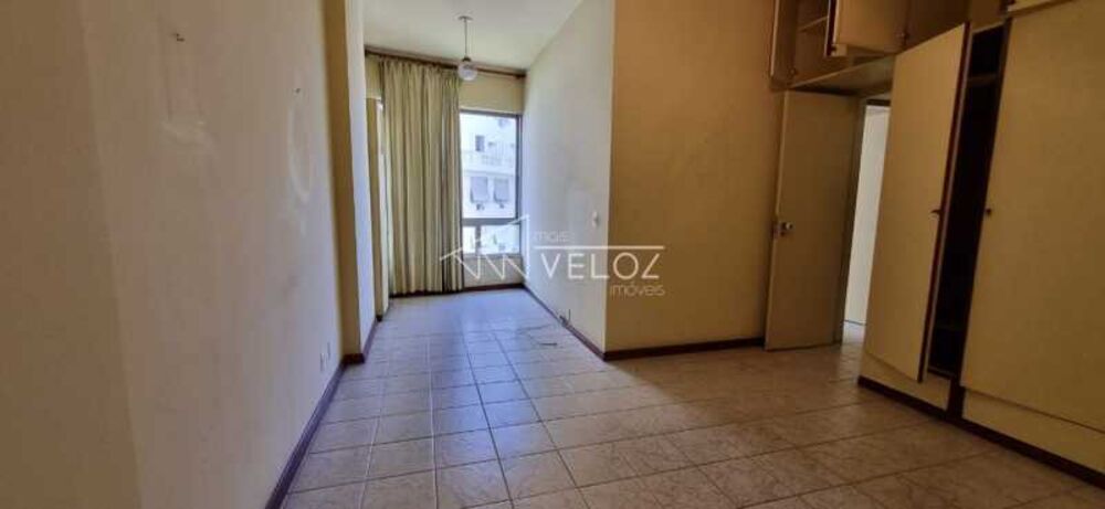 Apartamento à venda com 3 quartos, 130m² - Foto 11