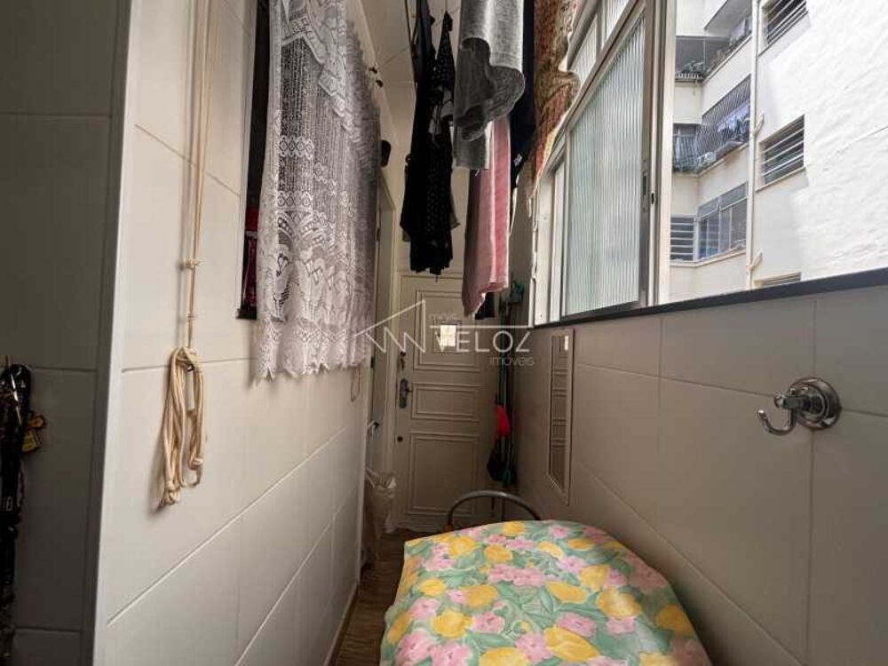 Apartamento à venda com 3 quartos, 107m² - Foto 7