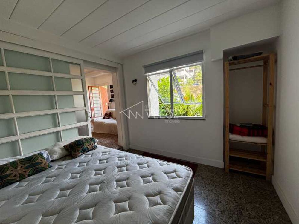 Apartamento à venda com 2 quartos, 75m² - Foto 3