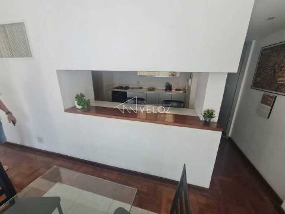 Apartamento à venda com 3 quartos, 141m² - Foto 4