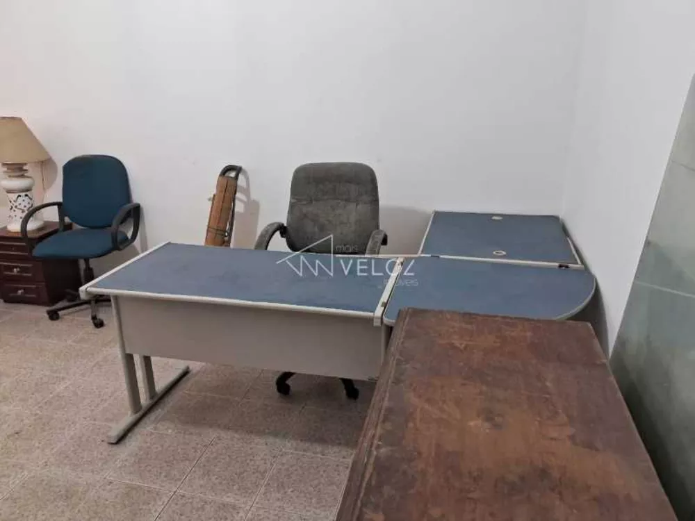 Apartamento à venda com 1 quarto, 30m² - Foto 2