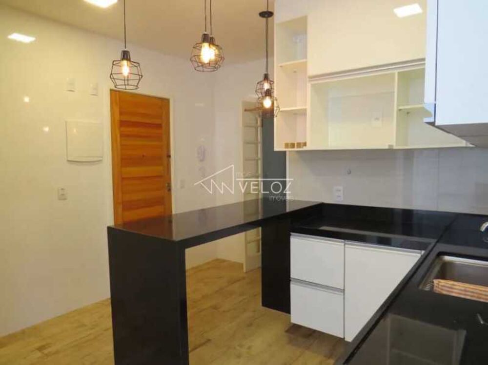 Apartamento à venda com 2 quartos, 87m² - Foto 4