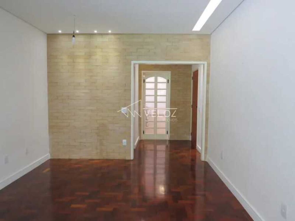 Apartamento à venda com 2 quartos, 87m² - Foto 1