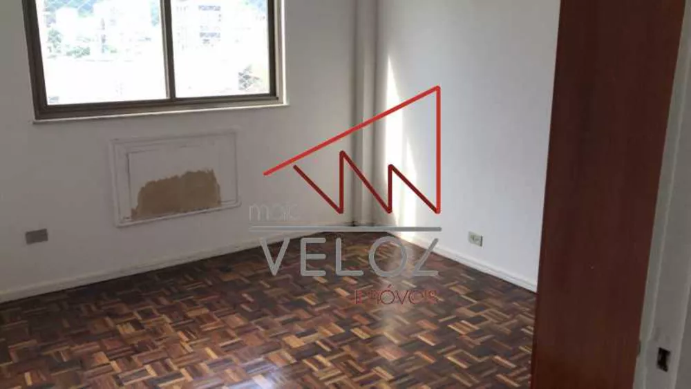 Apartamento à venda com 3 quartos, 120m² - Foto 5