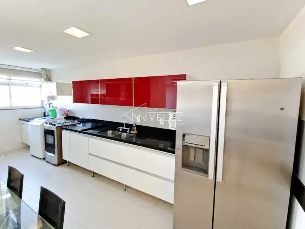 Cobertura, 3 quartos, 202 m² - Foto 1