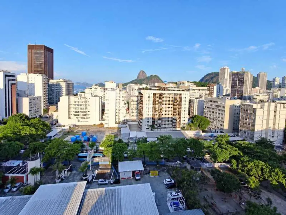 Cobertura, 3 quartos, 202 m² - Foto 2