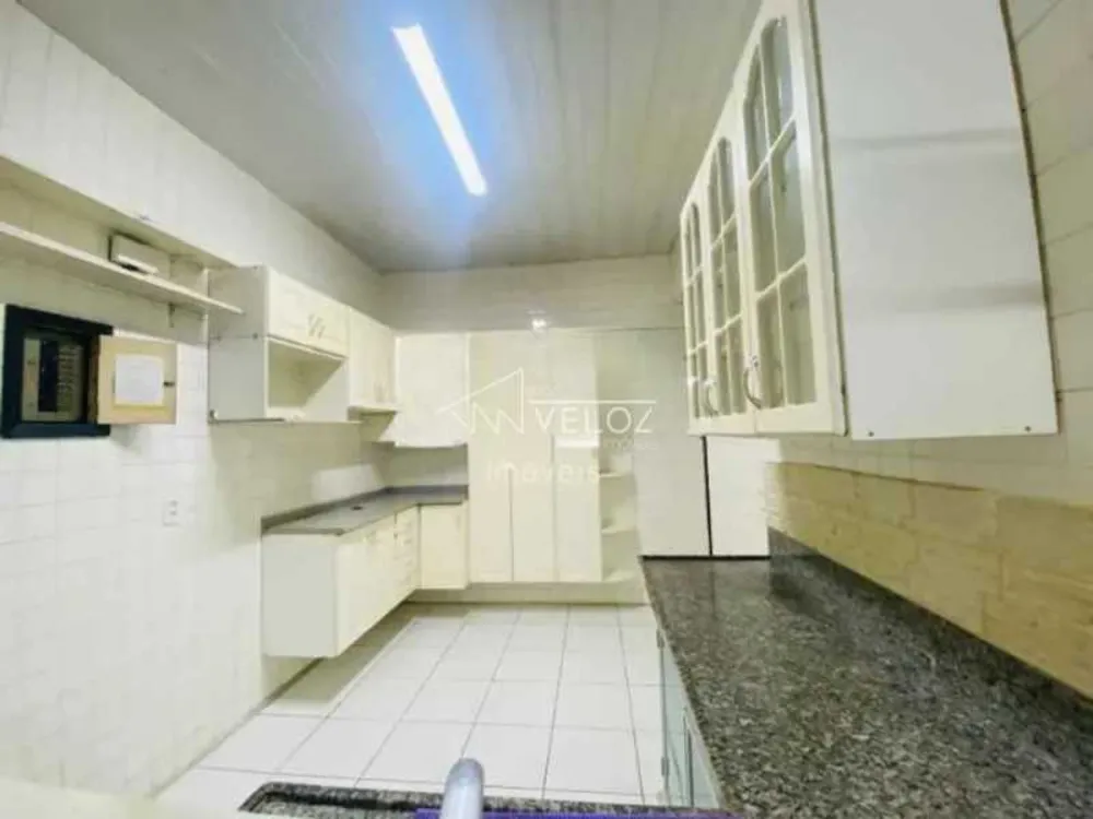 Apartamento, 3 quartos, 140 m² - Foto 1