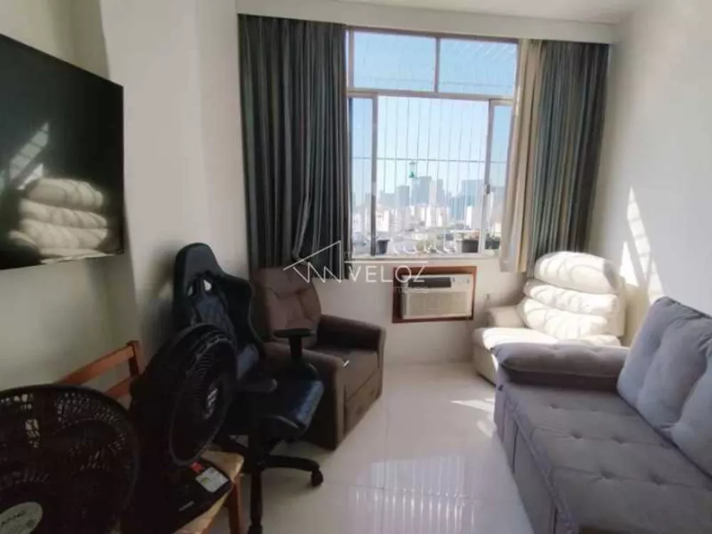 Apartamento à venda com 1 quarto, 50m² - Foto 3