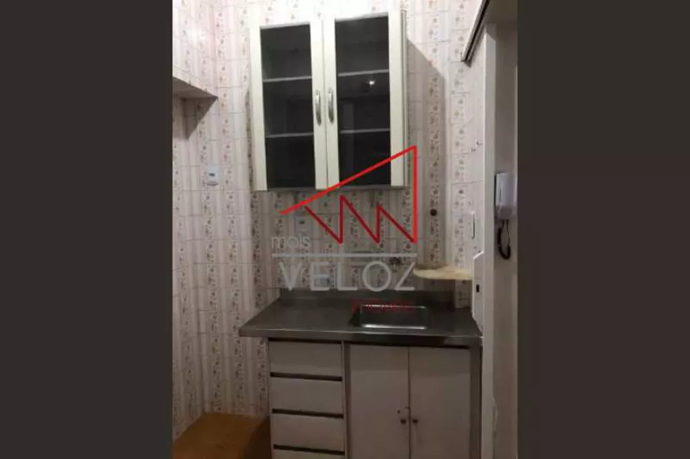 Apartamento à venda com 1 quarto, 40m² - Foto 1