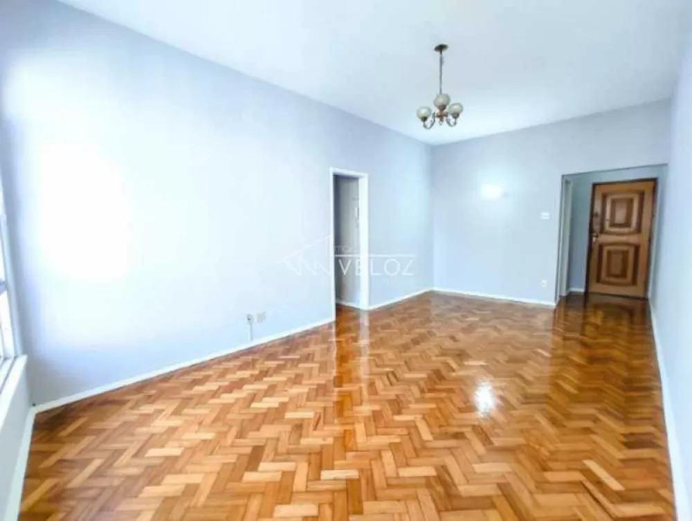 Apartamento à venda com 3 quartos, 105m² - Foto 4