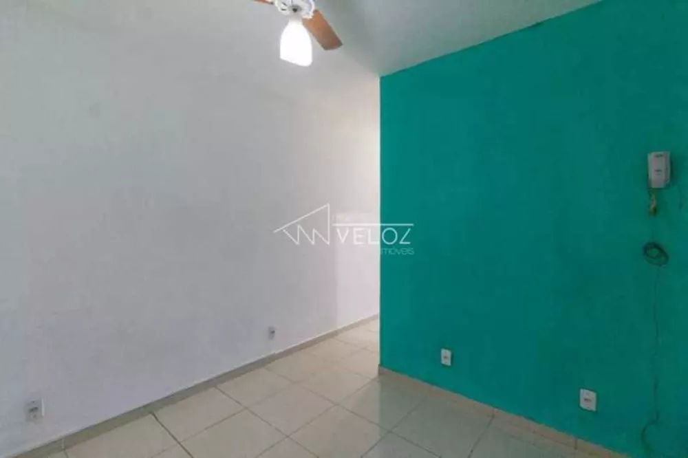 Apartamento à venda com 1 quarto, 41m² - Foto 2