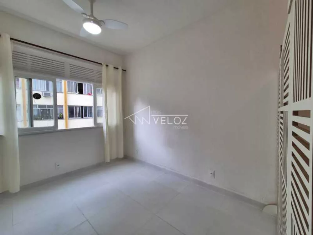 Apartamento à venda com 1 quarto, 27m² - Foto 2