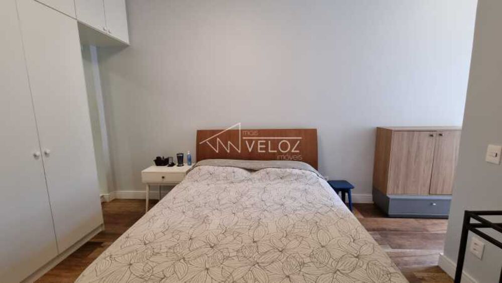 Apartamento à venda com 3 quartos, 170m² - Foto 4