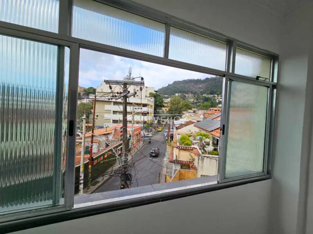 Apartamento à venda com 3 quartos, 79m² - Foto 2