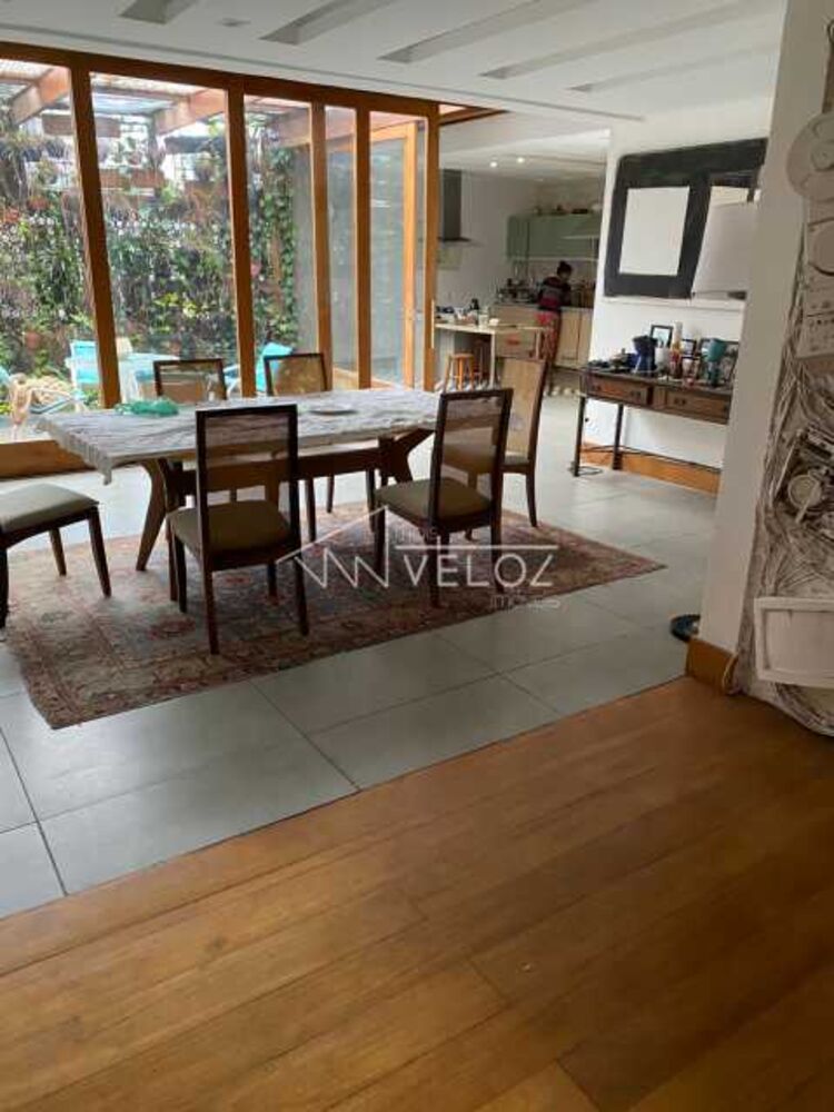Casa de Condomínio à venda com 4 quartos, 669m² - Foto 4