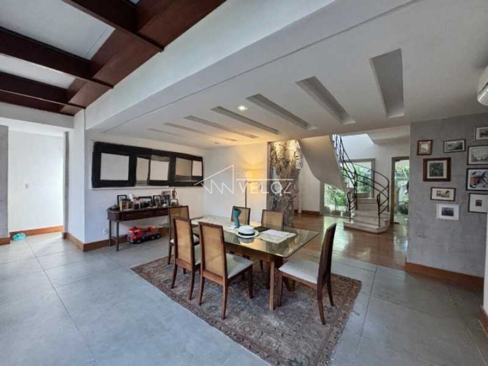 Casa de Condomínio à venda com 4 quartos, 669m² - Foto 5