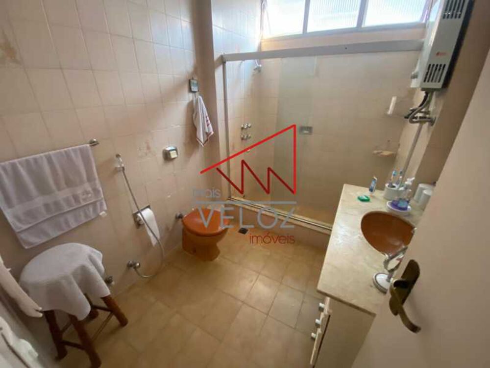 Apartamento à venda com 3 quartos, 178m² - Foto 3