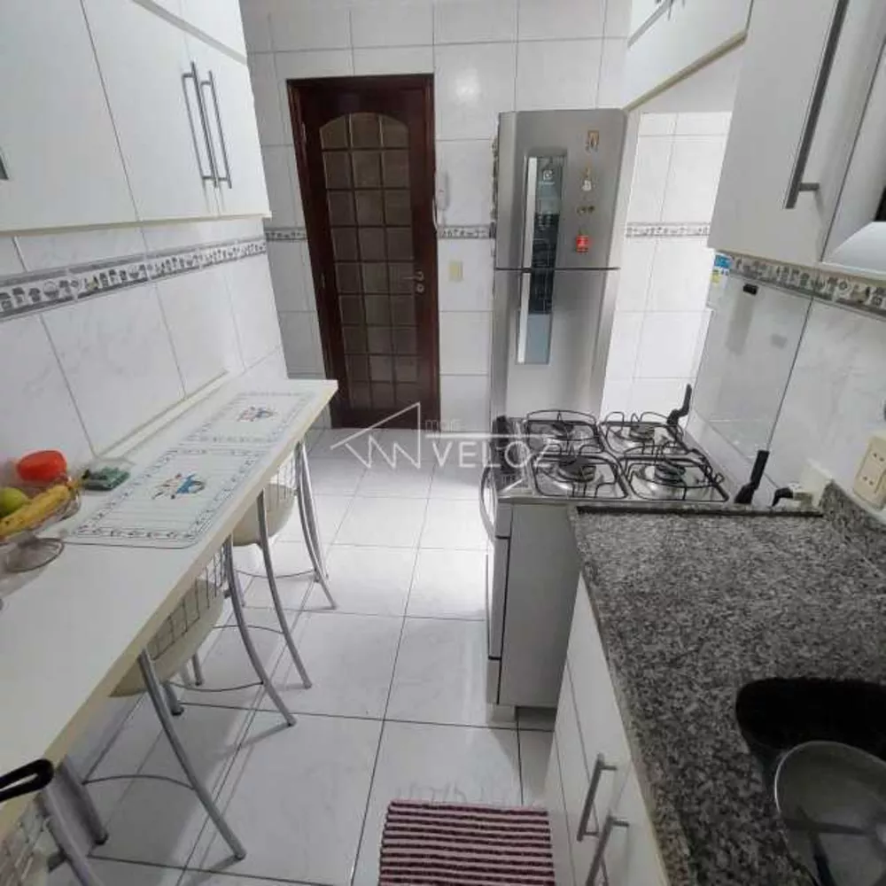 Apartamento à venda com 2 quartos, 60m² - Foto 5