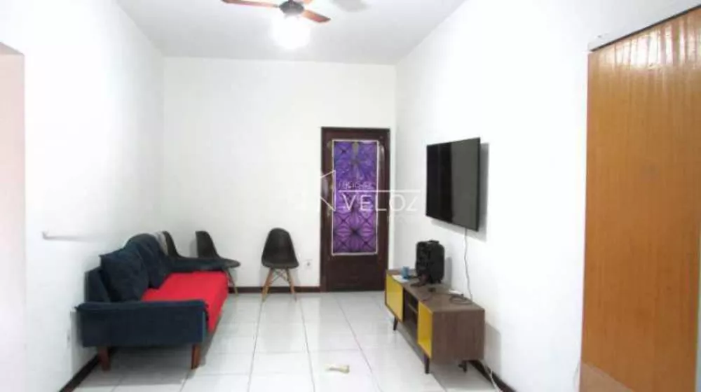 Apartamento à venda com 2 quartos, 72m² - Foto 1