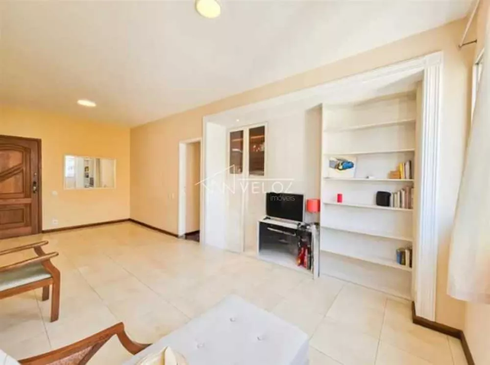 Apartamento à venda com 3 quartos, 95m² - Foto 2