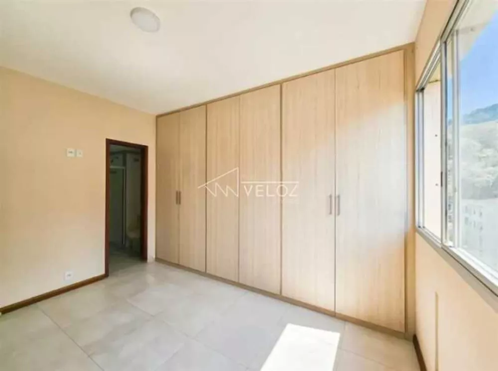 Apartamento à venda com 3 quartos, 95m² - Foto 8