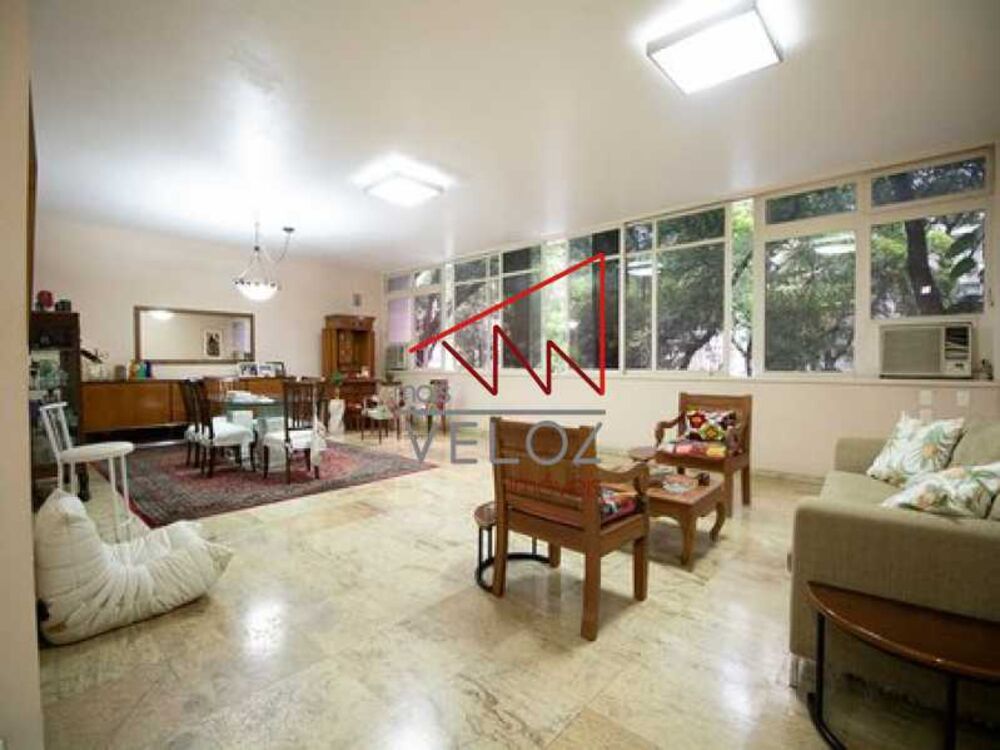 Apartamento à venda com 3 quartos, 210m² - Foto 1