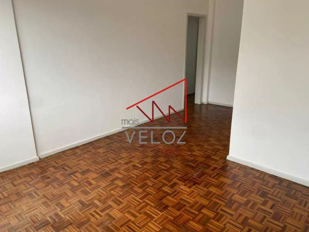 Apartamento à venda com 2 quartos, 75m² - Foto 2