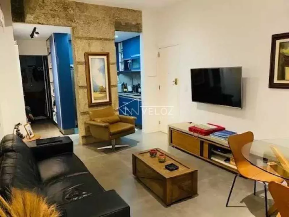 Apartamento à venda com 1 quarto, 60m² - Foto 1