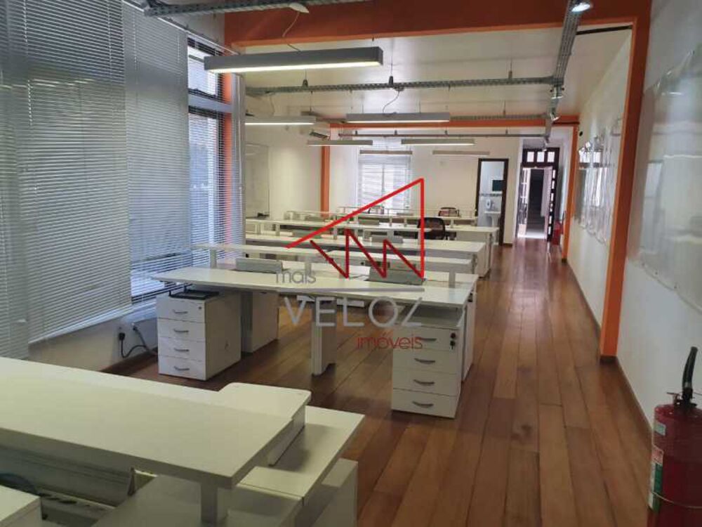 Casa à venda com 4 quartos, 388m² - Foto 5