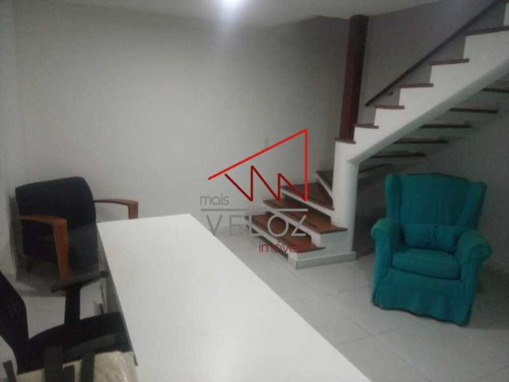 Casa à venda com 4 quartos, 388m² - Foto 1