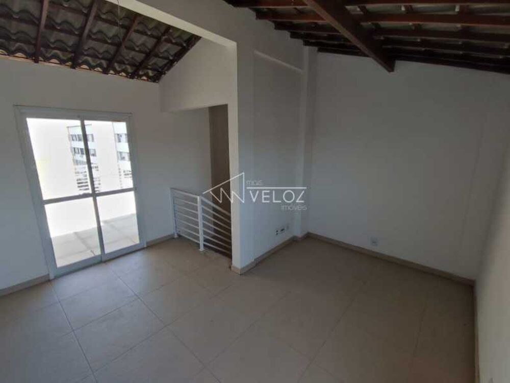 Casa de Condomínio à venda com 2 quartos, 112m² - Foto 4