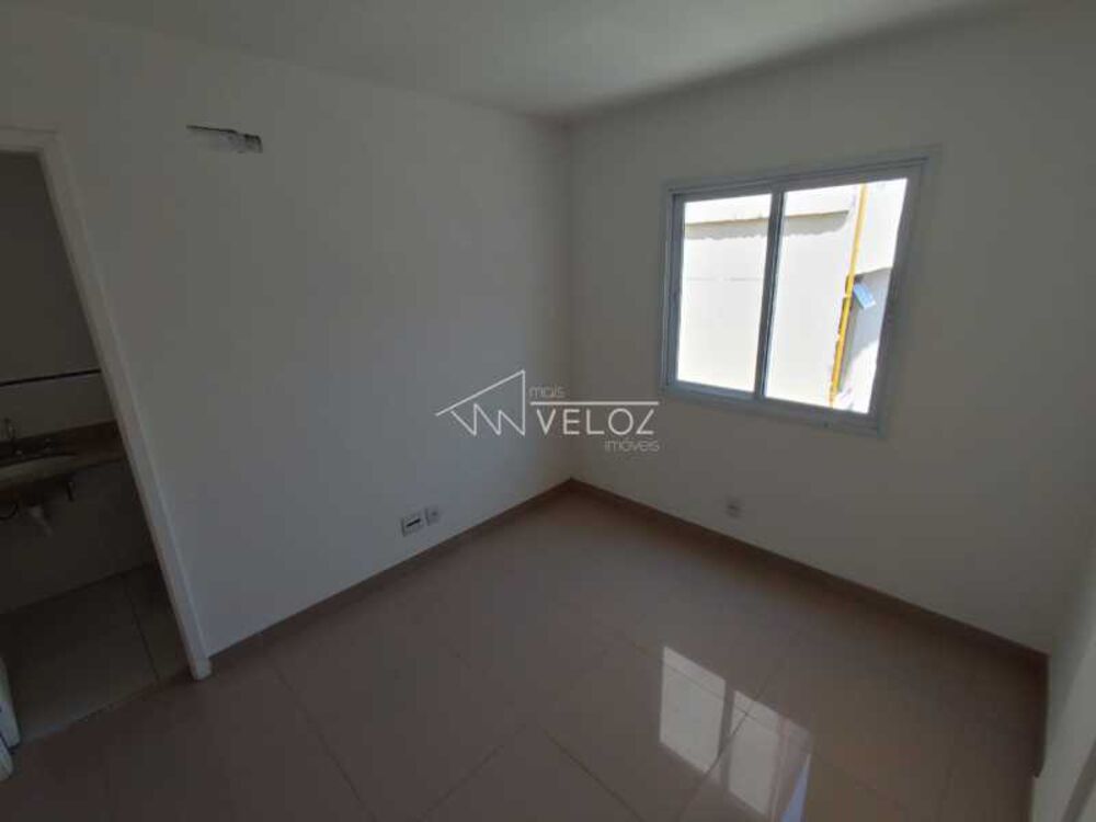 Casa de Condomínio à venda com 2 quartos, 112m² - Foto 2