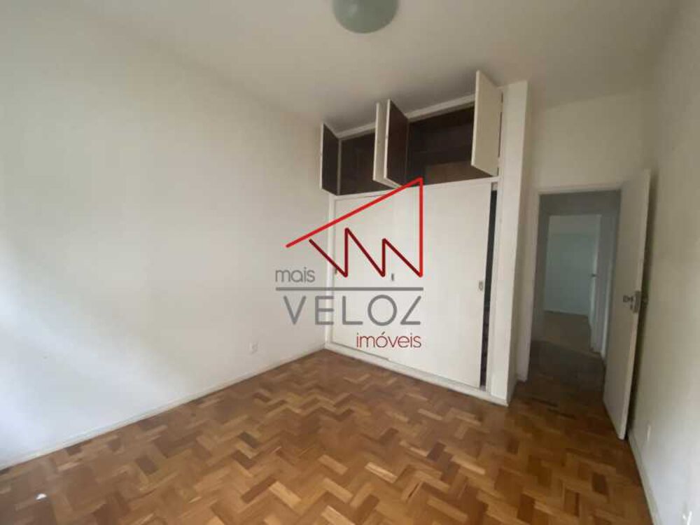 Apartamento à venda com 4 quartos, 136m² - Foto 5