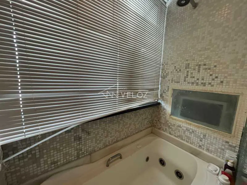 Cobertura, 3 quartos, 220 m² - Foto 2