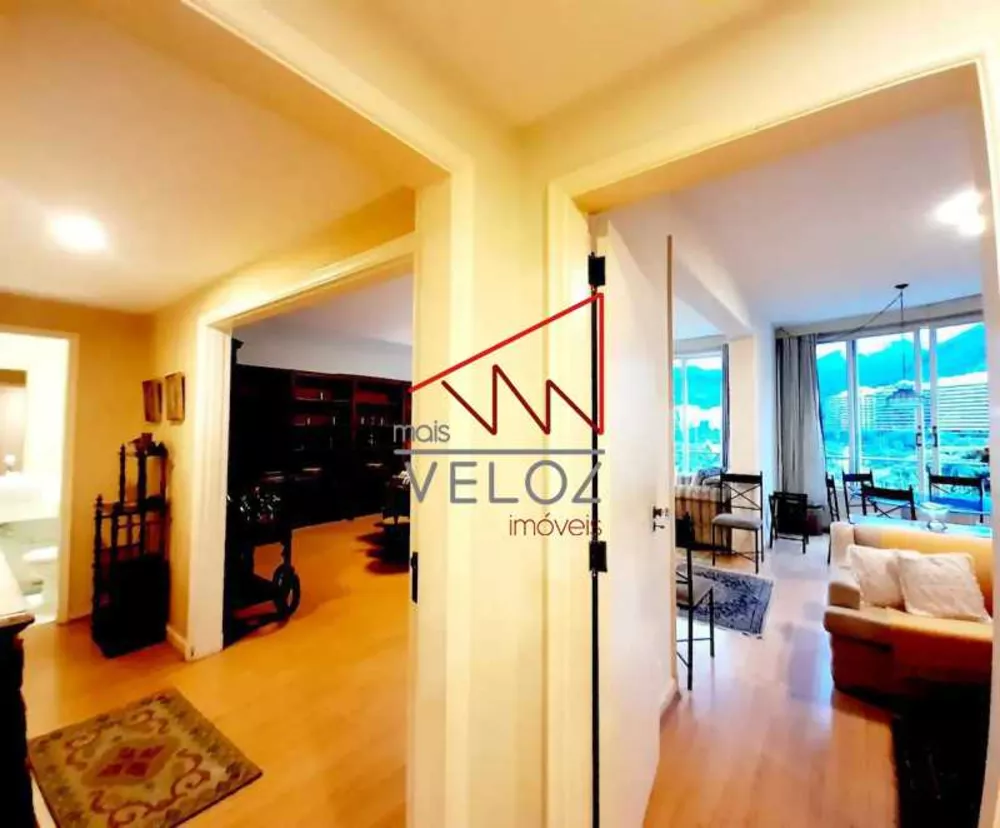 Apartamento, 3 quartos, 216 m² - Foto 2