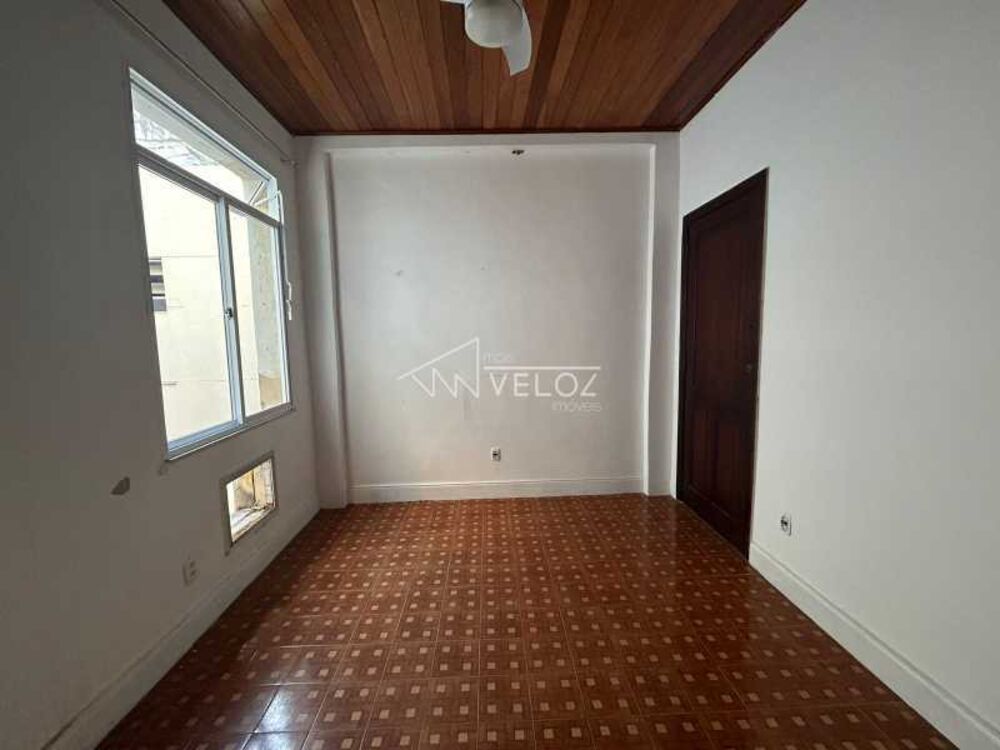 Apartamento à venda com 3 quartos, 84m² - Foto 3