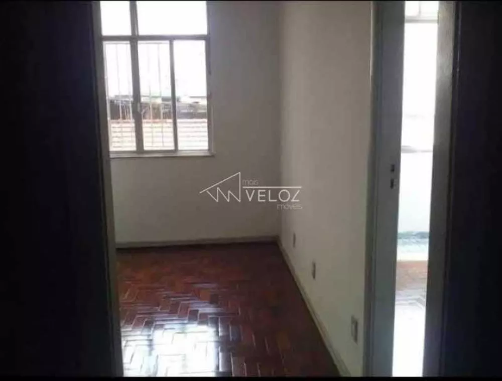 Apartamento à venda com 1 quarto, 32m² - Foto 4