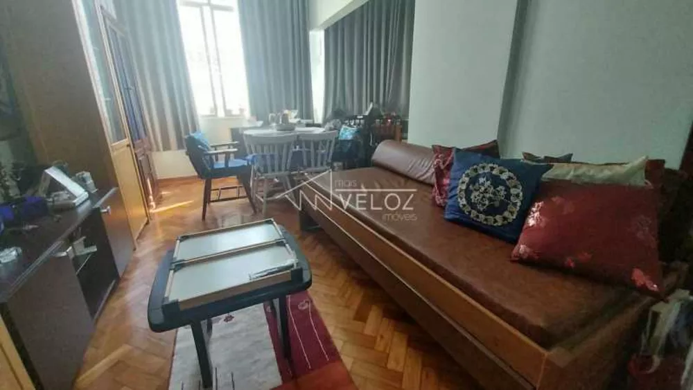 Apartamento à venda com 1 quarto, 34m² - Foto 2