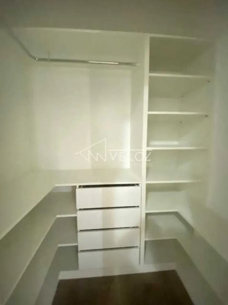 Apartamento, 3 quartos, 194 m² - Foto 2