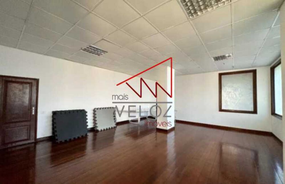 Apartamento à venda com 3 quartos, 135m² - Foto 4